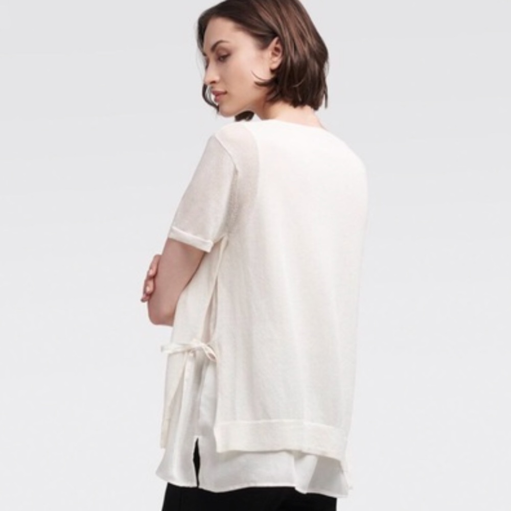 NWOT 🦋 DKNY V-Neck sweater w/side ties | Large - Picture 8 of 13